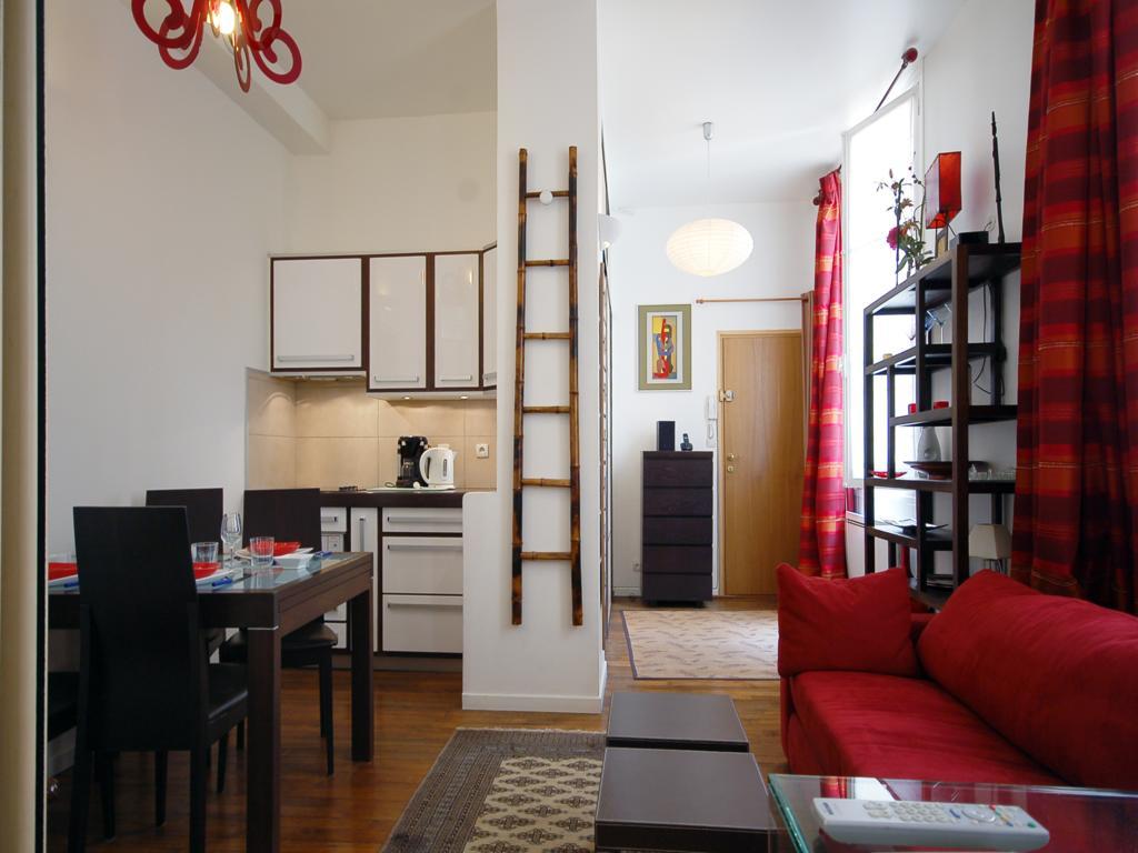 Apartment Louvre Paris Chambre photo